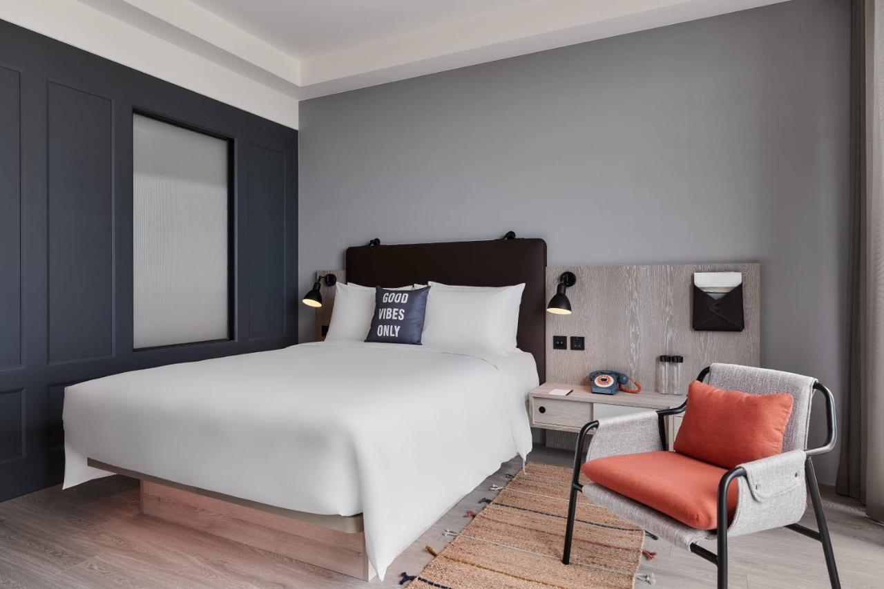 Moxy Taichung Hotel Exterior photo